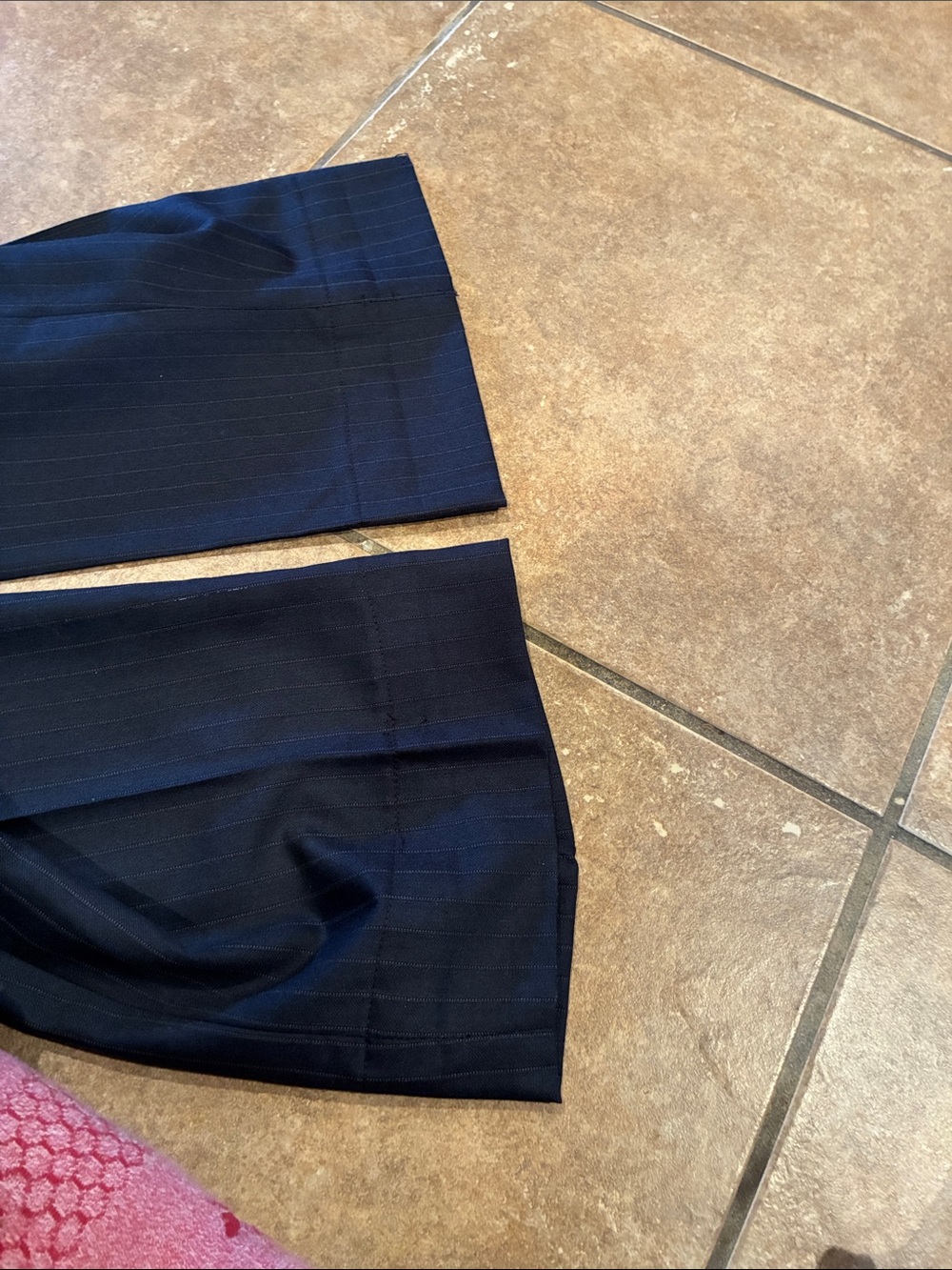 Daniel Cremieux Navy Pinstripe Two-Piece Suit - Picture 5 of 6